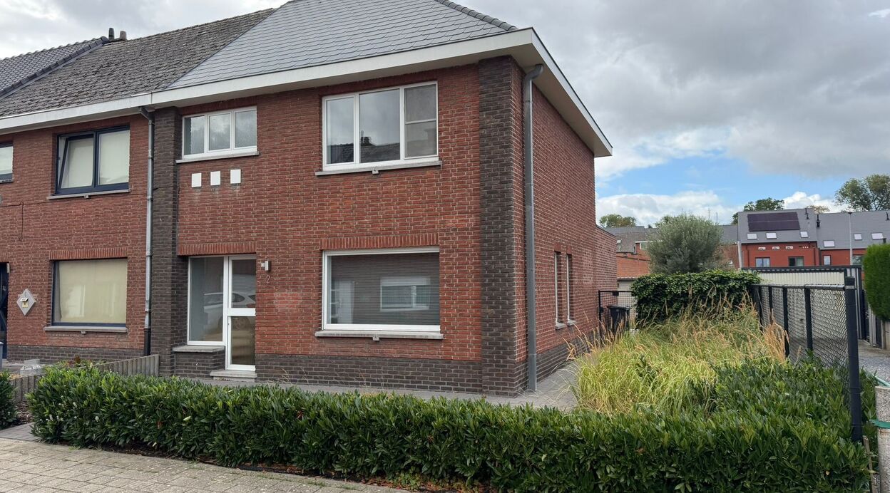 Half Open Bebouwing te huur in TISSELT