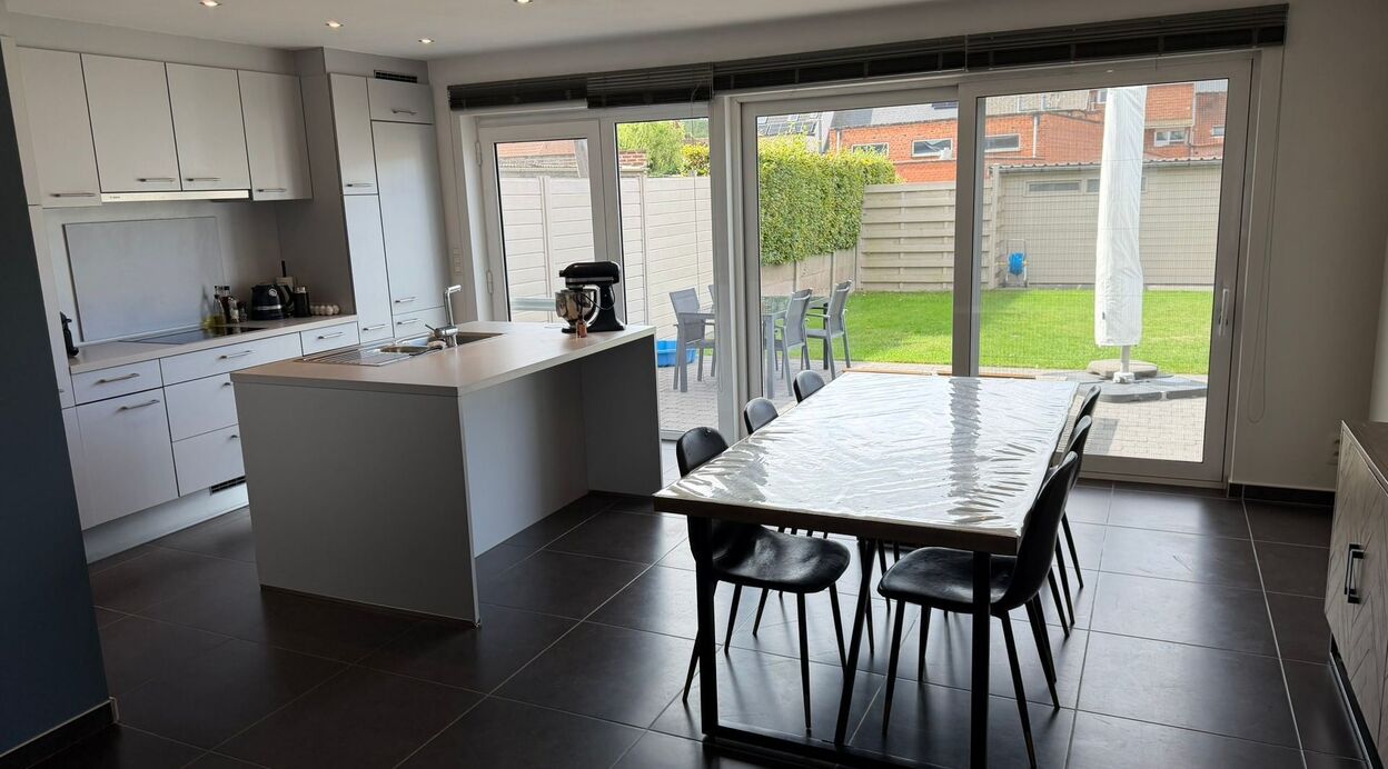 Half Open Bebouwing te huur in TISSELT