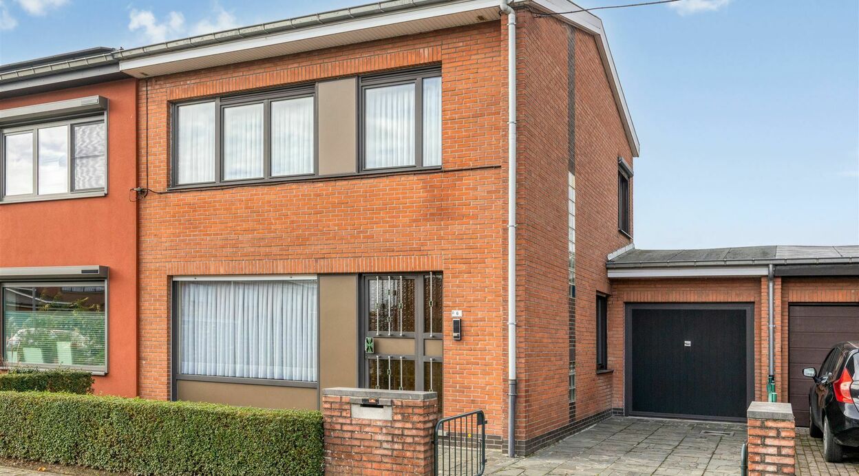 Half Open Bebouwing te koop in BUGGENHOUT