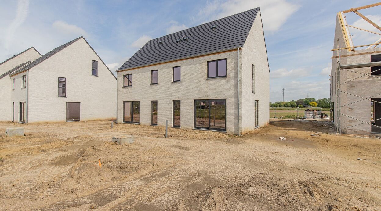 Half Open Bebouwing te koop in SINT-AMANDS