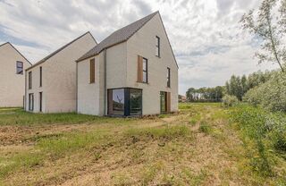 Half Open Bebouwing te koop in SINT-AMANDS